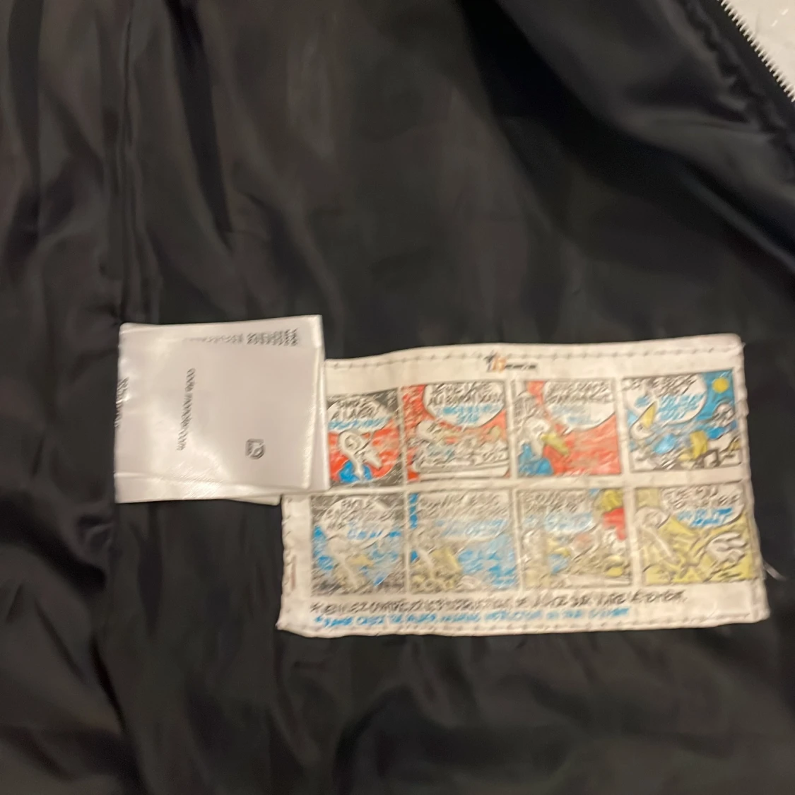 Svart dunväst med dragkedja - 2