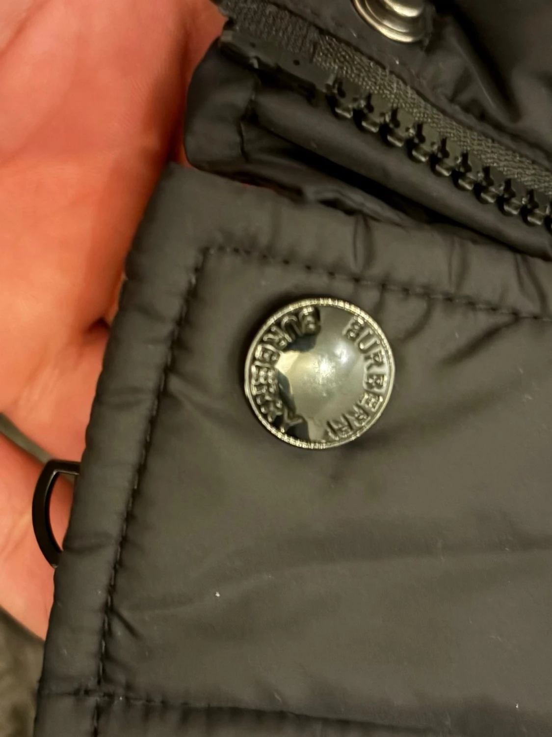 Svart dunjacka från Burberry - 4