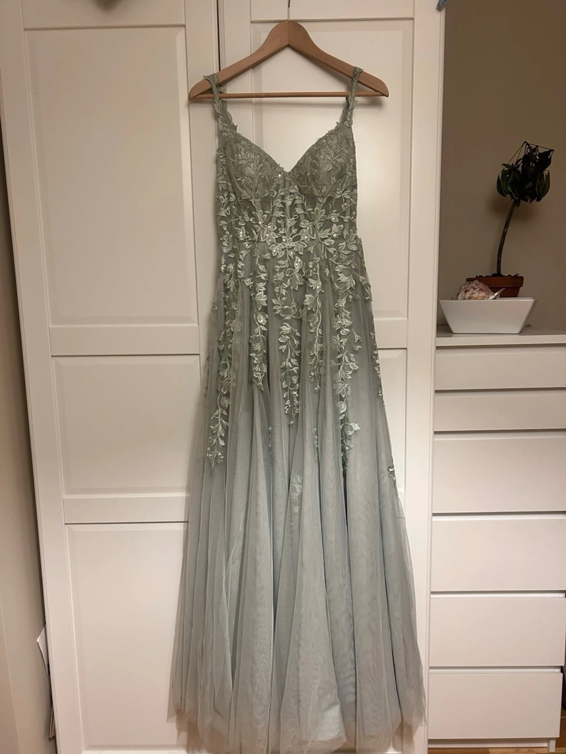 Ljusgrön balklänning med korsett - 2