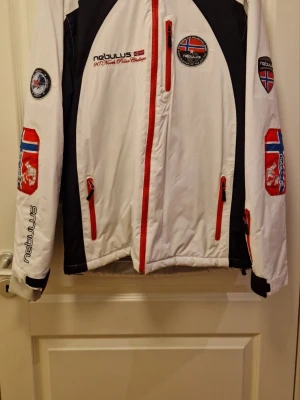 Vit och svart skidjacka från Nebulus - Snygg vit och svart skidjacka från Nebulus