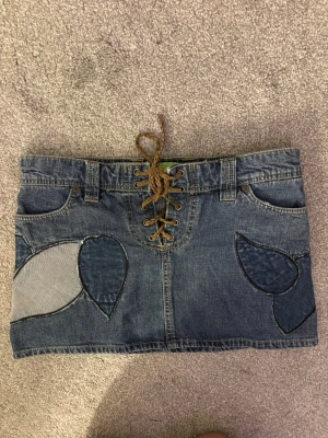 Cool jeans kjol  - Jätte snygg jeans kjol med knytning!!
