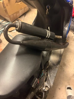 Trimrör, Tankkåpan och framstänka - Fint skick på allt!