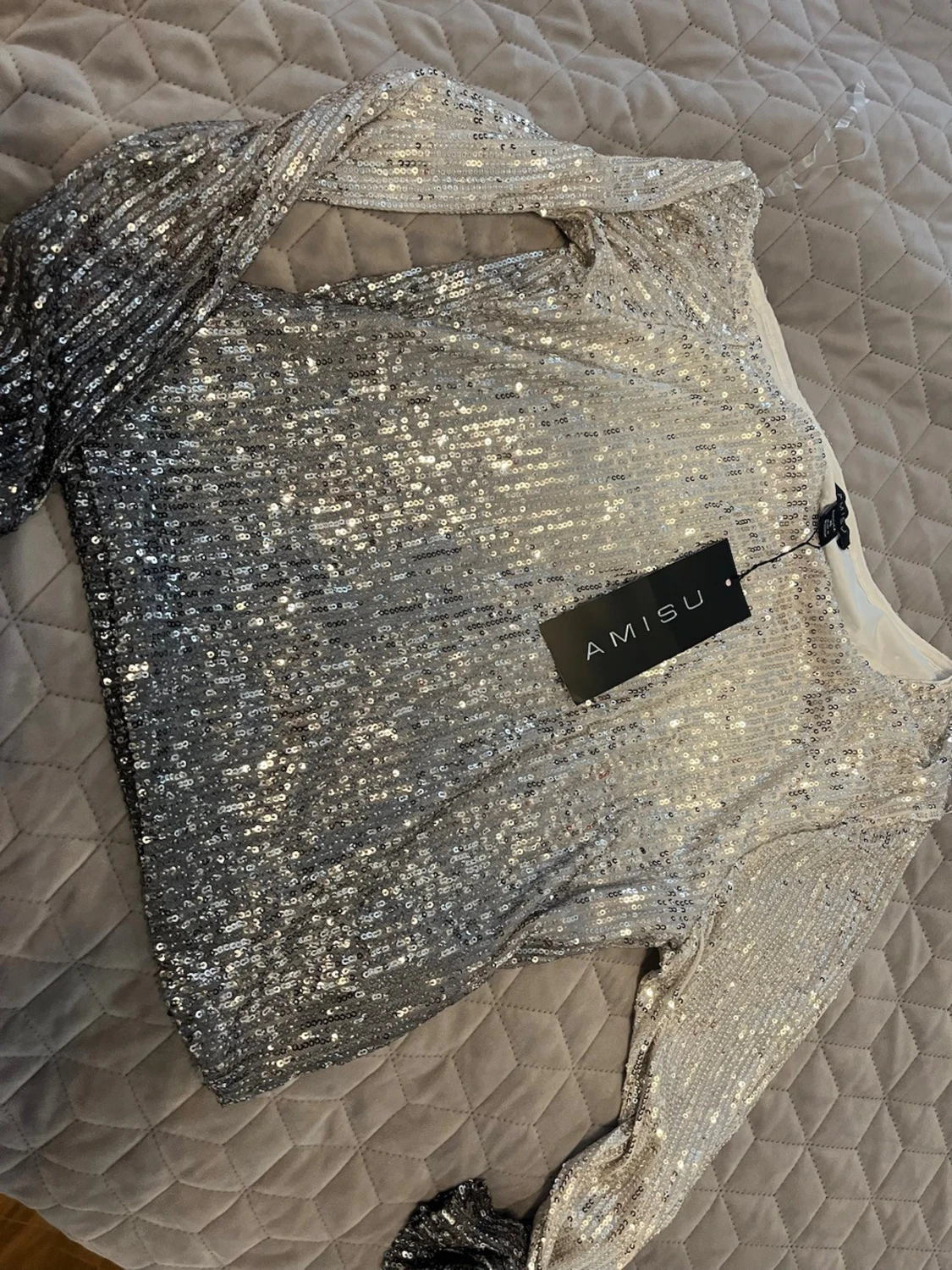 Silver paljettopp från Amisu - 1
