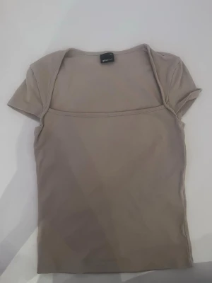 Gina Tricot xs - Aldrig använd typ helt ny 