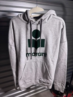 Isabel Marant Hoodie - isabel marant hoodie Storlek: 38  Pris: 2499kr. Skick: 9,3/10 Etc: Priset ej hugget i sten.