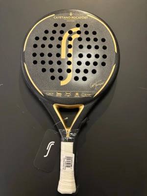 Padelrack RS - Rs padel rack i nyskick. Nypris ca 2800kr