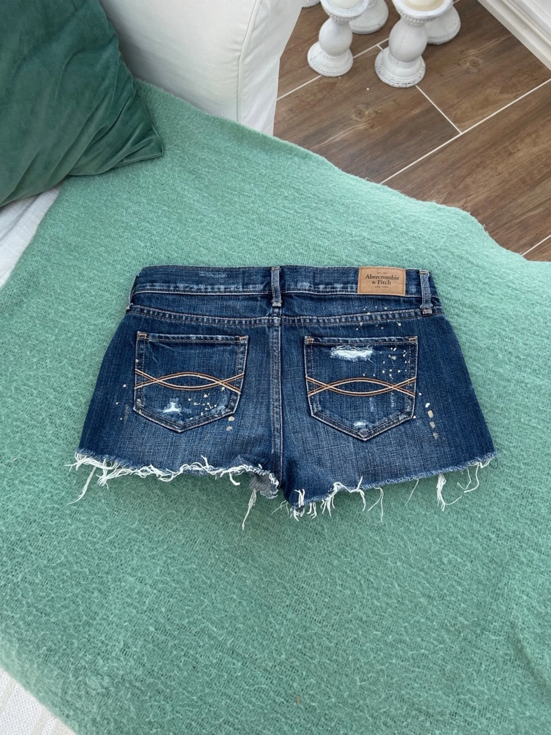 Abercrombie & fitch lågmidjade jeansshorts  - 6