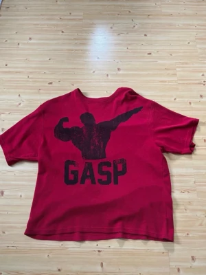GASP oversized Shirt - Säljer min GASP tröja, perfekt skick bara använd några gånger. Storlek M men är väldigt oversized. Nypris är 900 kr  