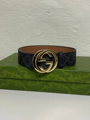 Gucci Bälte  - Helt nytt aldrig använd. Storlek 110cm. Snabb frakt, endast bälte.