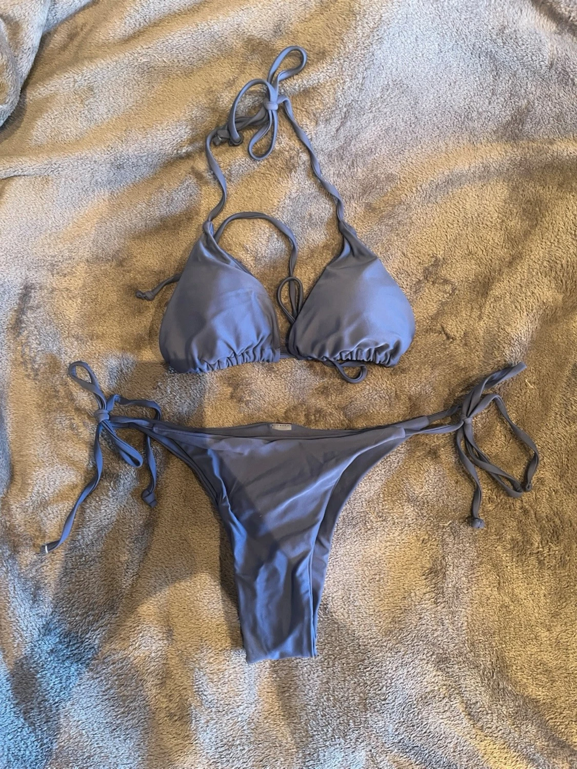 Mörkblått bikinisett