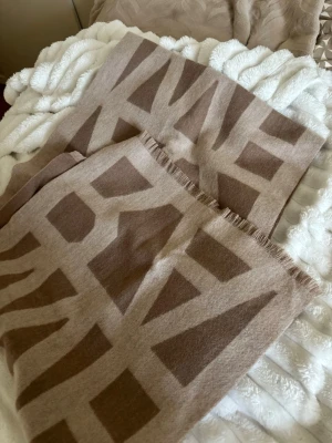 Halsduk  - Jätte fin! 