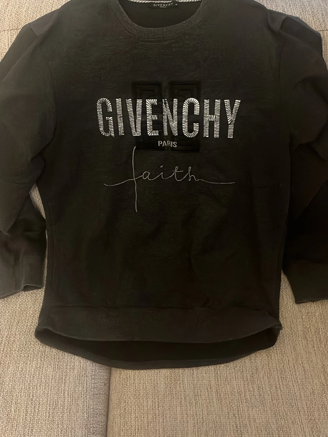 Svart sweatshirt från Givenchy