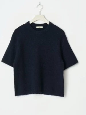 Mörkblå stickad t-shirt Gina - Slutsåld T-shirt stickad från gina!!!!