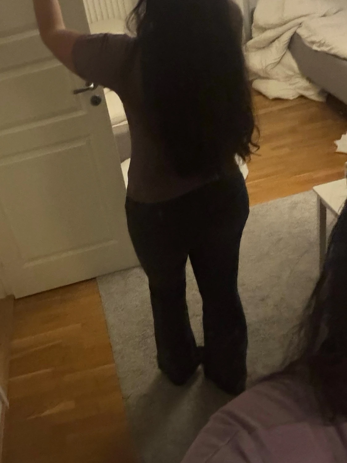 Svarta bootcut jeans - 4