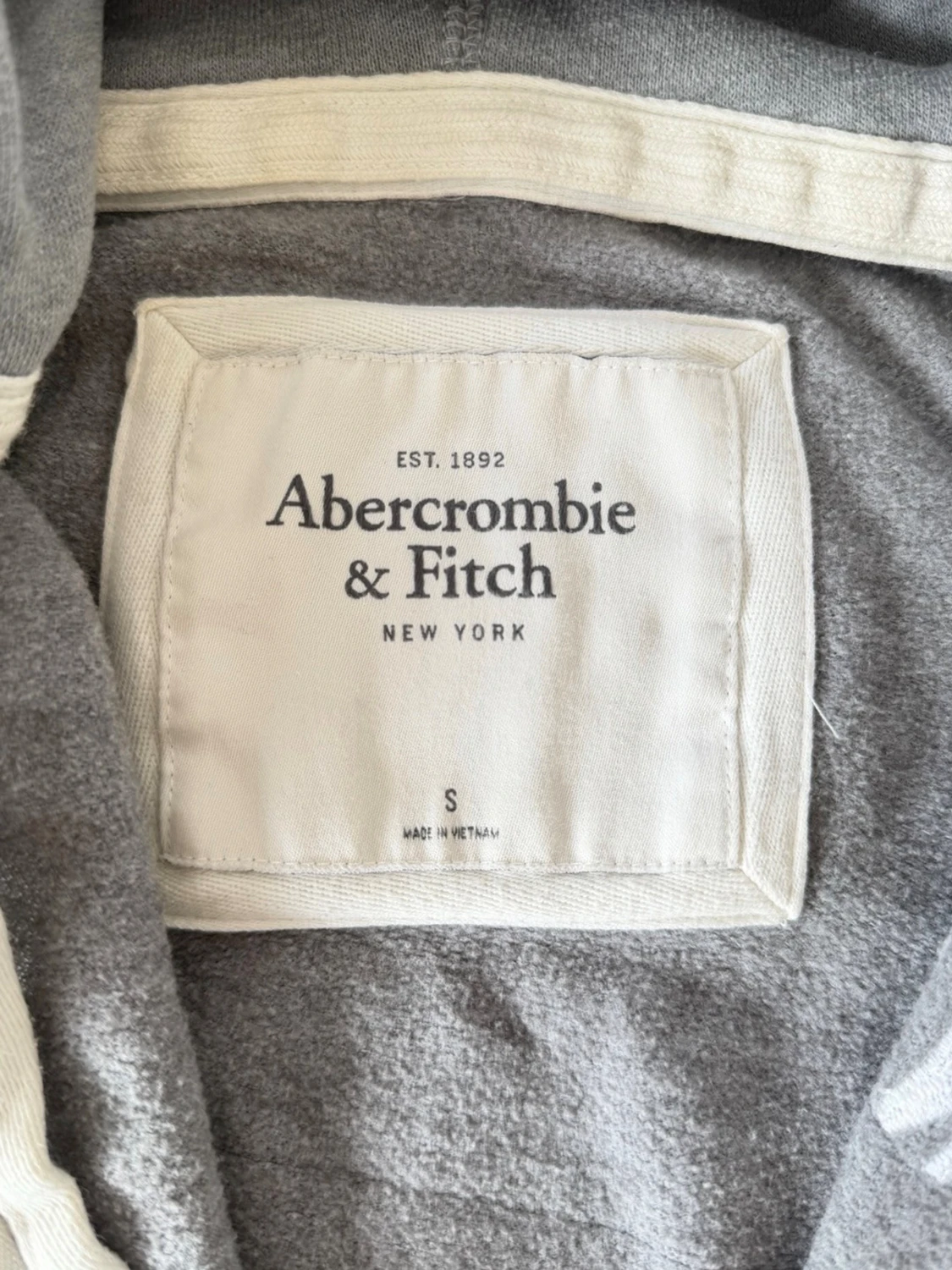Abercrombie & fitch zip - 5