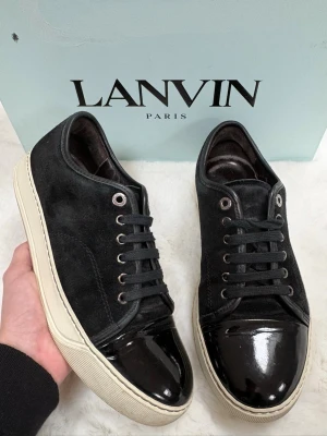 Lanvin Cap toe skor | 40-41 - Lanvin Cap toe skor - storlek: UK6 ~ 40-41 - Skick: grymt - Tillbehör: Box - Nypris: 5000kr 
