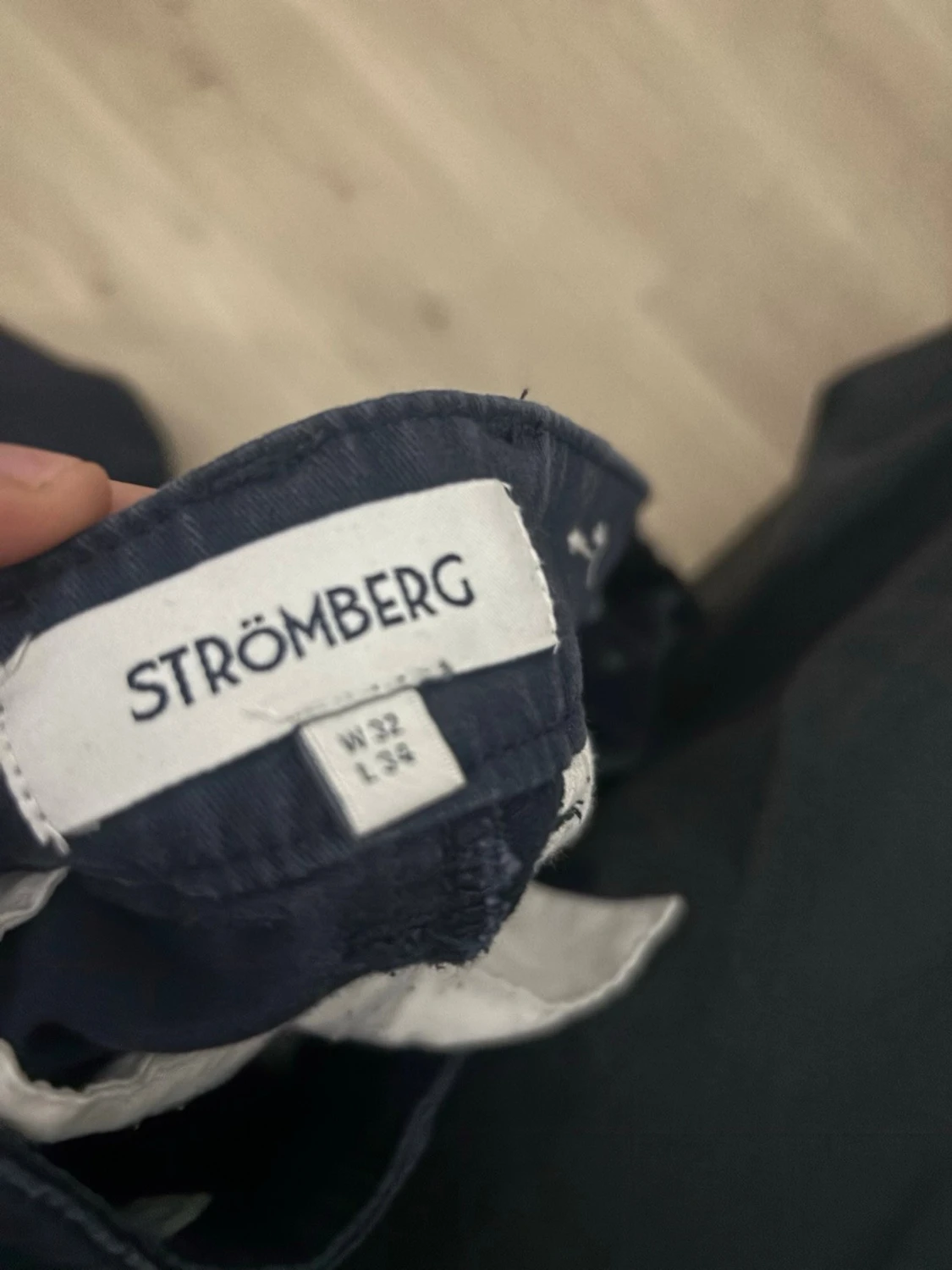 Mörkblå chinos med rak passform - 2