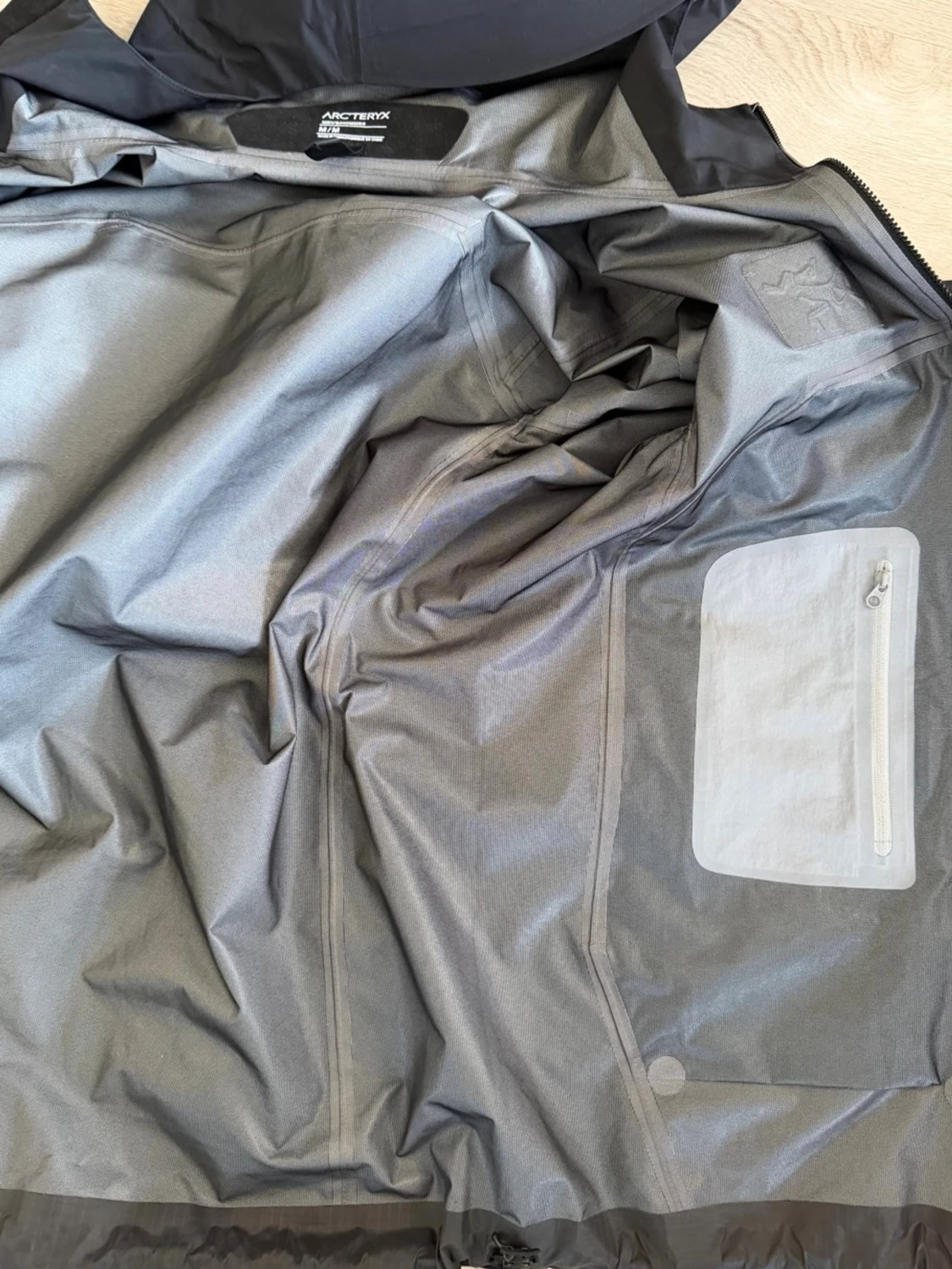 Black Arc'teryx windbreaker - 2