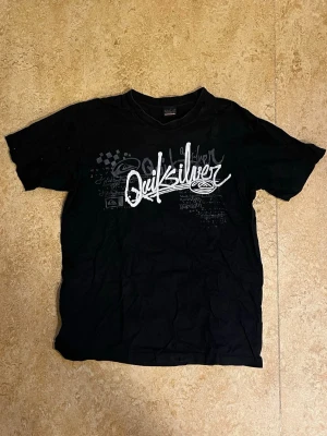 Quicksilver T-shirt - Medium