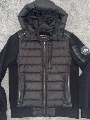 Cardigan herr - Svart cardigan skick 9/10 storlek S