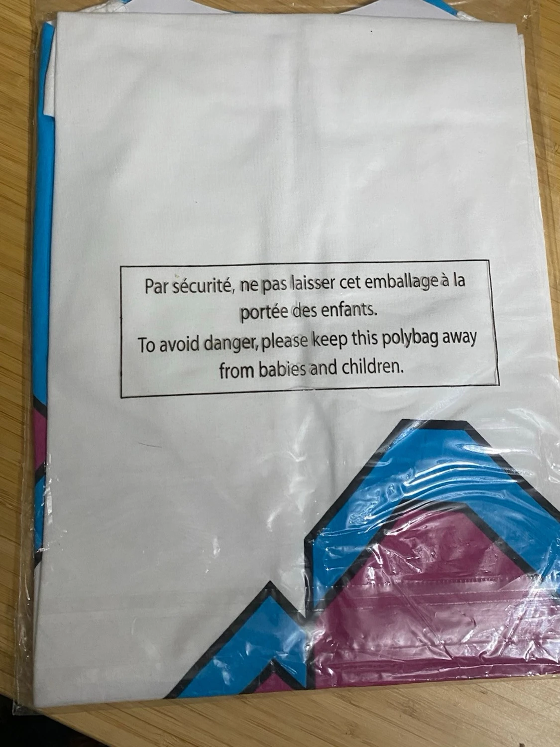 Vit och blå t-shirt  - 1