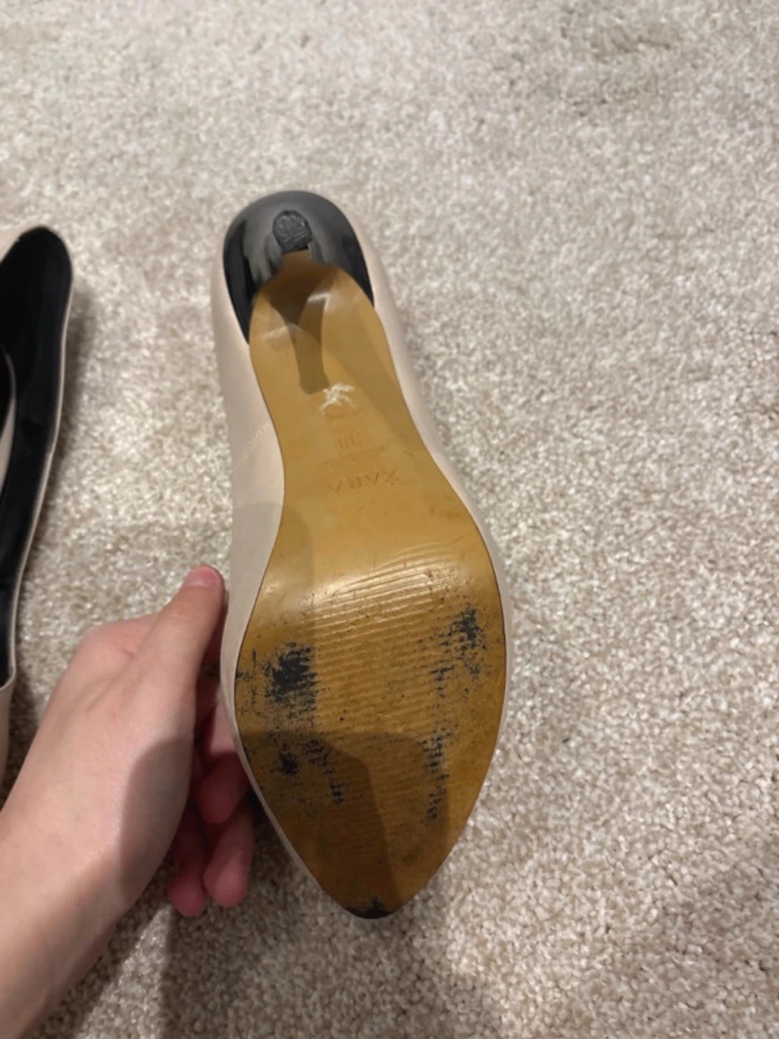 Beige peep toe pumps från Zara - 2