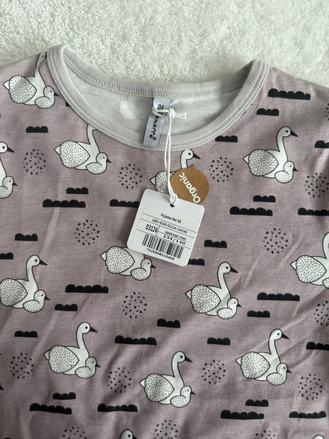 Lila pyjamas med svanmönster - 2