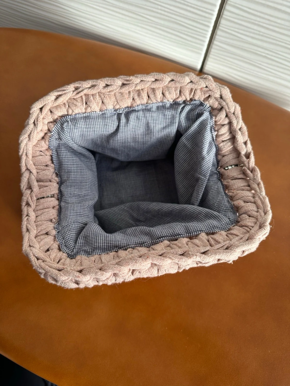 Handvirkad clutchbag - 2