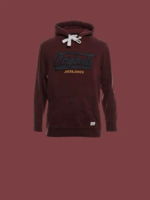 Vinröd hoodie från Jack & Jones - Snygg vinröd hoodie från Jack & Jones med stor magficka, vit dragsko i huvan och trycket 'Originals' på bröstet. Tillverkad i mjukt material, perfekt för chill dagar. Ribbstickade muddar vid ärmslut och nederkant.