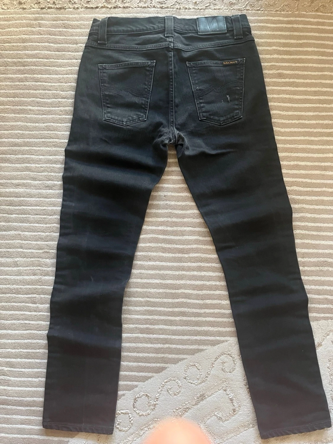  Snygga svarta jeans från Nudie Jeans - 1