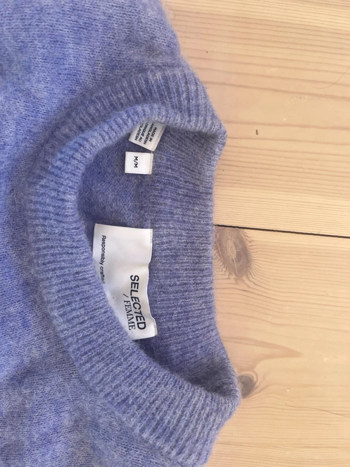 Blå stickad tröja - 2