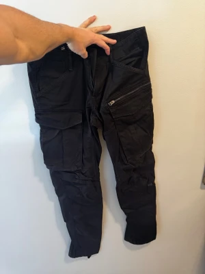 G-Star Raw cargobyxor  - Använd fåtal gånger. Ny pris 1200kr. 