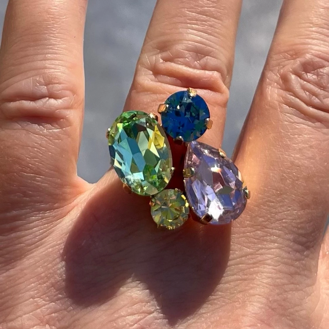 Mixed sized ring Rainbow guldpläterad kristall - 2