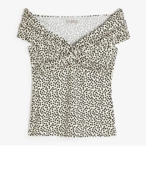 Prickig off shoulder top - Jättefin prickig offshouldertopp från hm