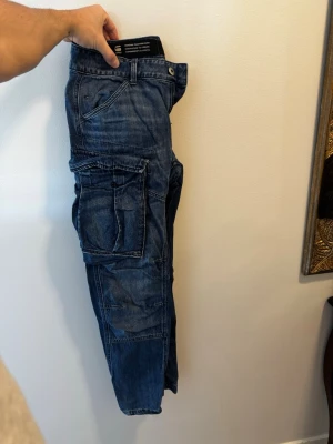 G-Star Raw cargobyxor  - Använd vid ett tillfälle. Nu pris 1500. 
