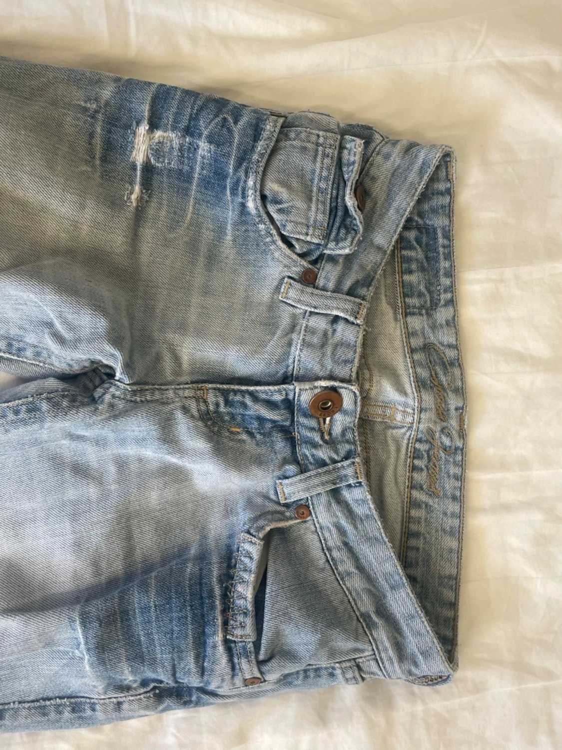 Ljusblå slitna bootcut jeans - 3