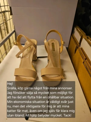 Nude/beige högklackade skor - Nude/beige högklackade skor från Primark i storlek 38. Använda vid 1 tillfälle 🌸💕