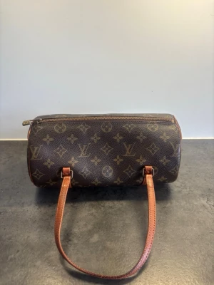 Louis Vuitton Papillon 26 - Louis Vuitton Papillon 26 | Äkta | Mycket bra skick, se bilder