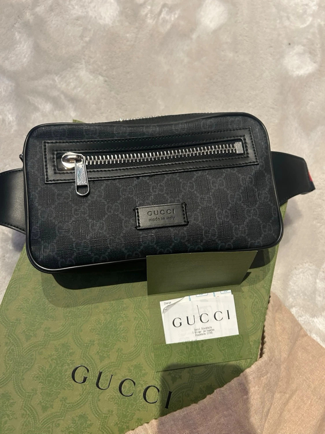 Gucci väska svart supreme midja - 1