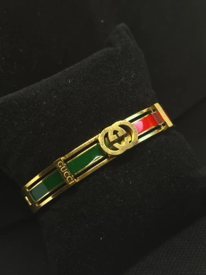 Armband - Helt nytt armband i rosfritt stål.