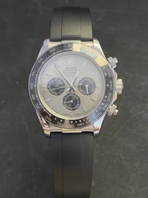 Rol*x Cosmograph Daytona - Säljer en Cosmograph Daytona i bra skick, använts några få gånger.  