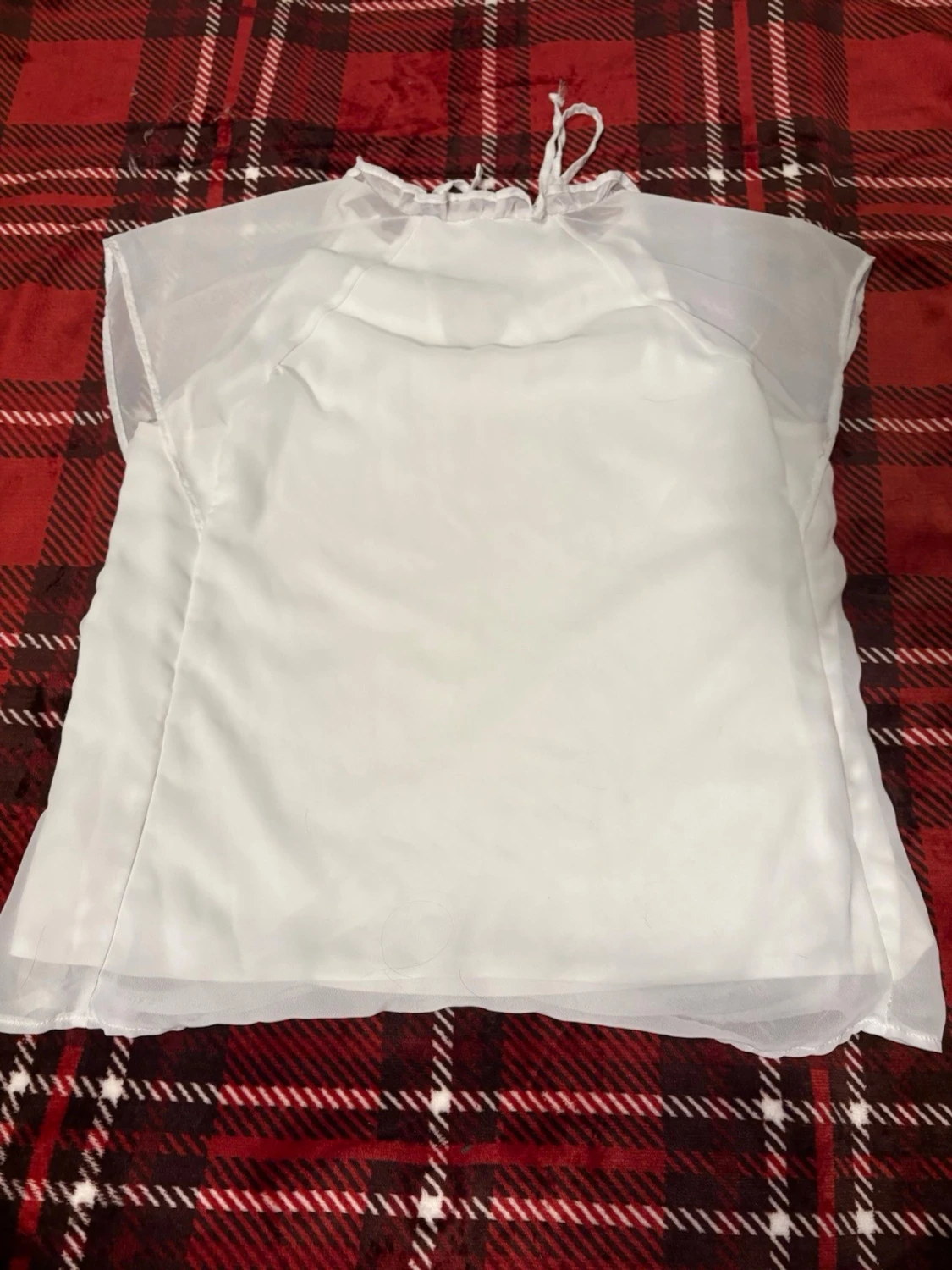 Vit transparent blus med volangdetaljer - 1