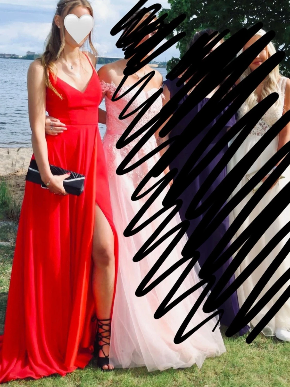 Balklänning med slits och öppen rygg - 2