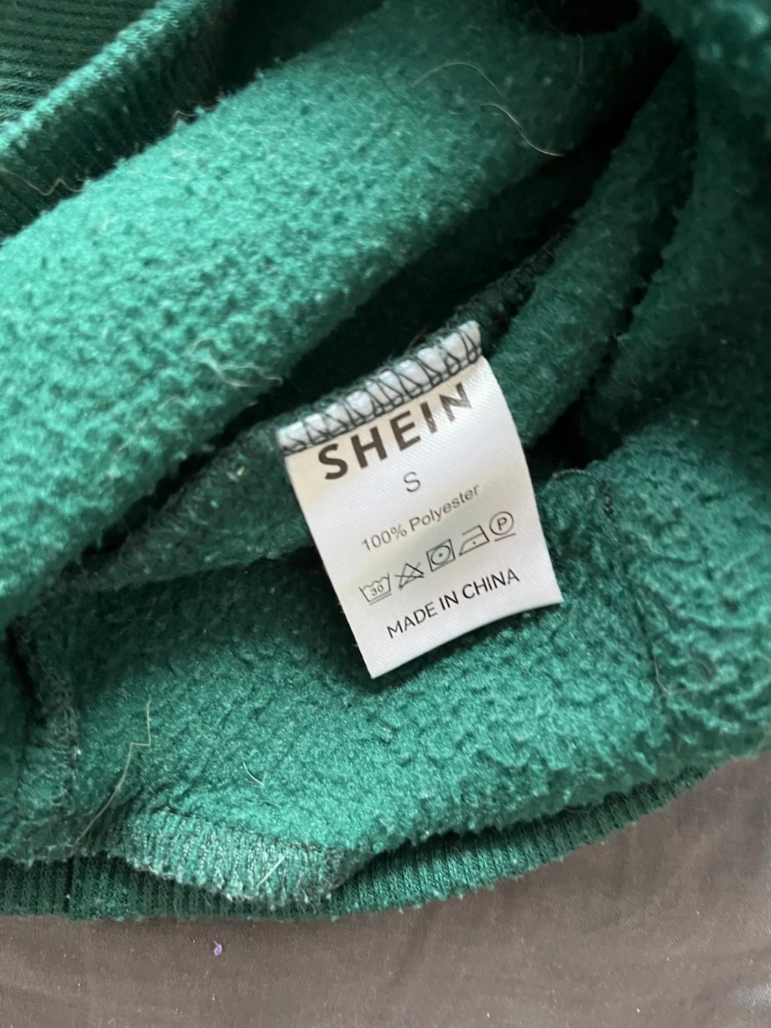 Grön hoodie från SHEIN med ficka - 1