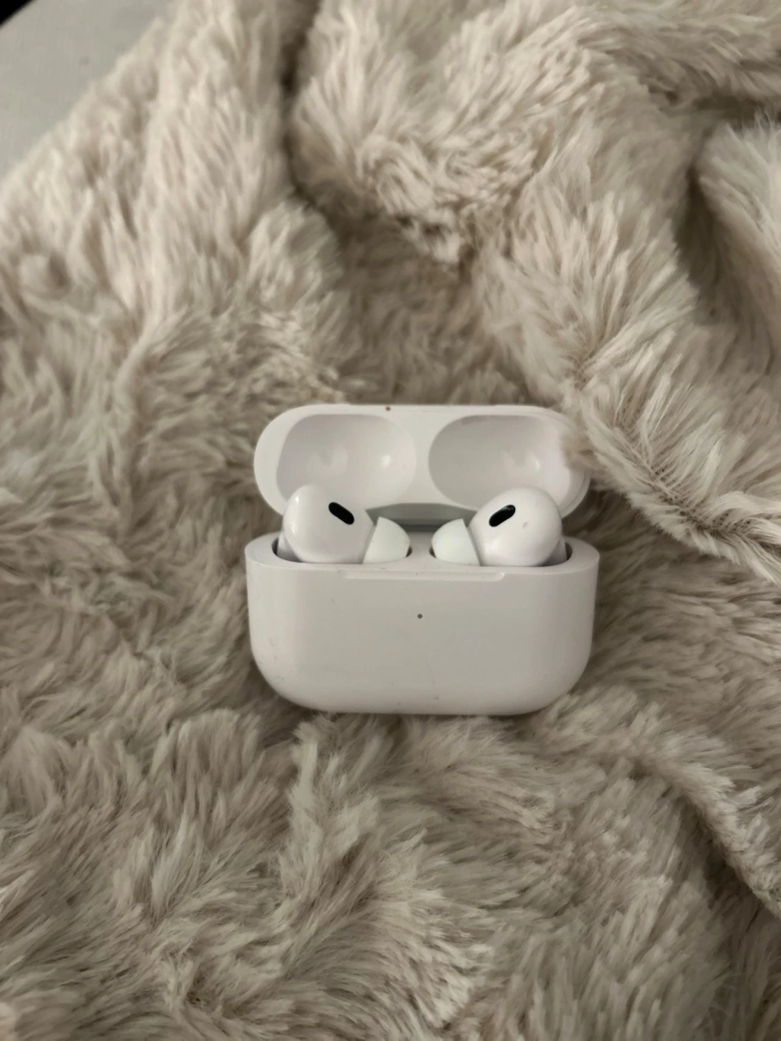 Apple AirPods Pro 2 - 1