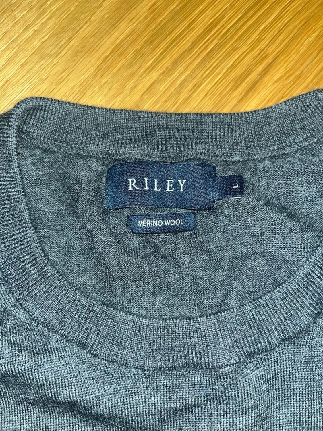 Mörkgrå stickad tröja RILEY - 1