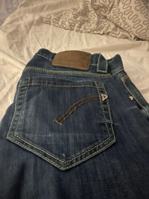 Feta jeans - Tjenare. Säljer ett år feta donup jeans som är slim. Storlek W28 L30 det är bara o skriva om ni har någon fråga.