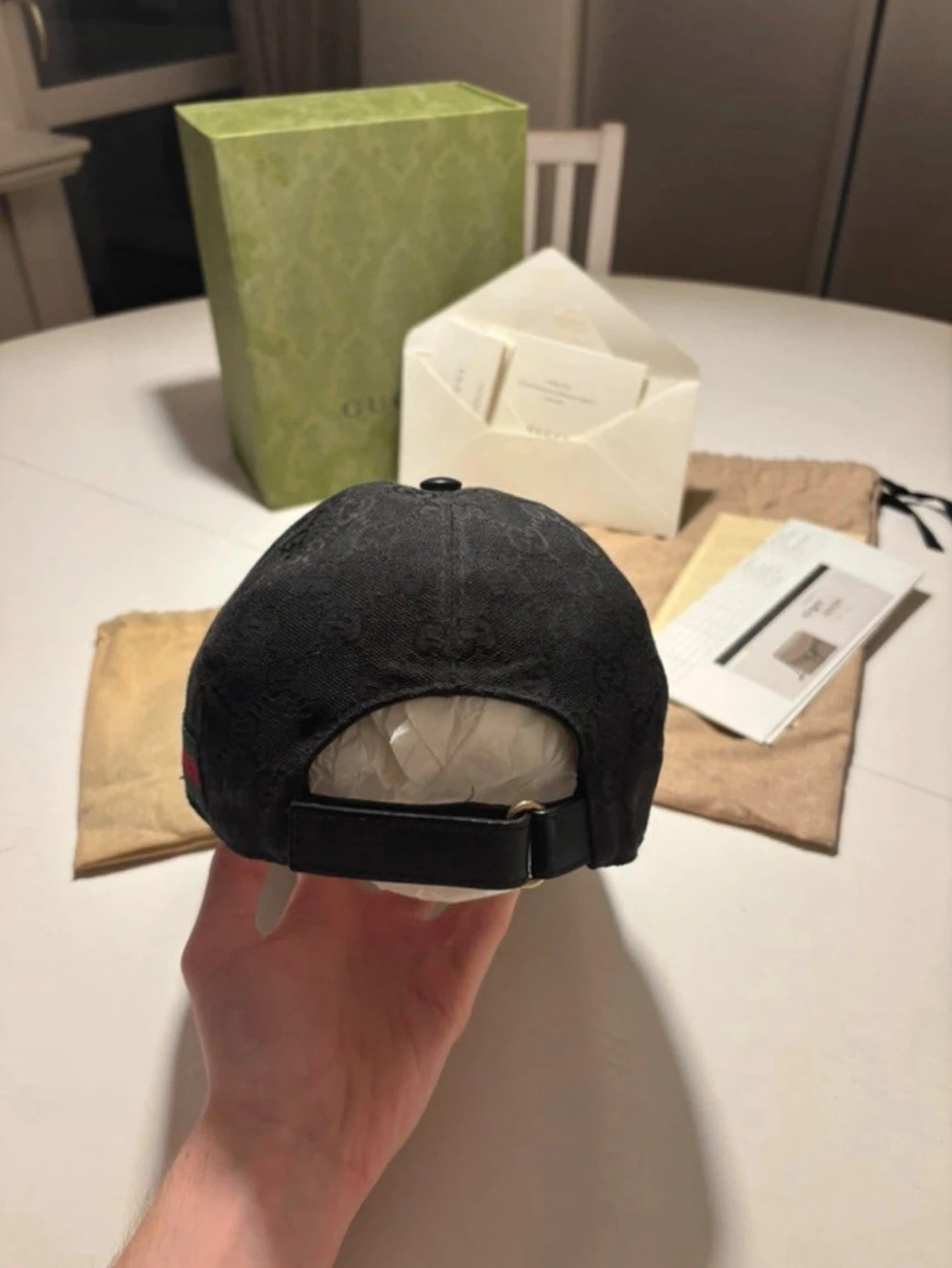 Svart keps från Gucci med monogram - 3