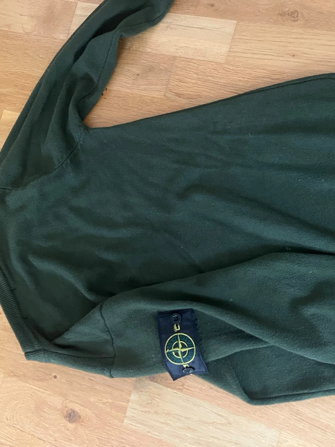 Mörkgrön stickad tröja - 2