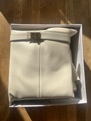 Lululia boots  - Endast använda en gång, tyvärr för små då jag  råkat köpa fel storlek 💕